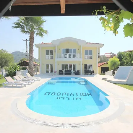 Villa Hollywood